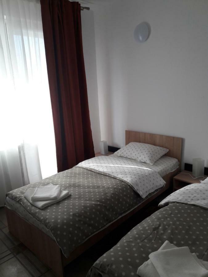 Cazare Neu-Arad Autostrada Apartman Kültér fotó