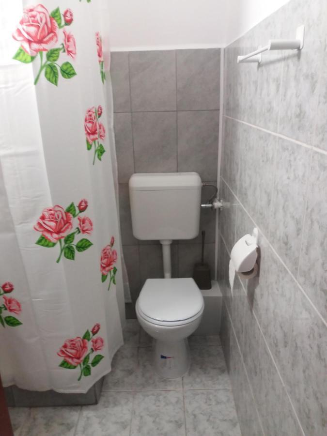 Cazare Neu-Arad Autostrada Apartman Kültér fotó