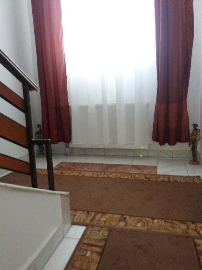 Cazare Neu-Arad Autostrada Apartman Kültér fotó