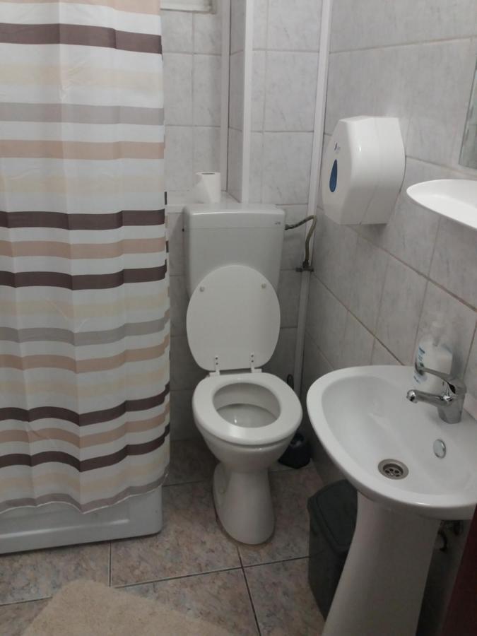 Cazare Neu-Arad Autostrada Apartman Kültér fotó